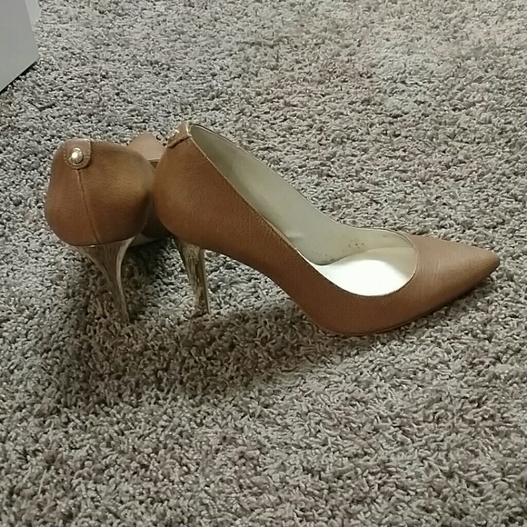 Michael Kors pumps