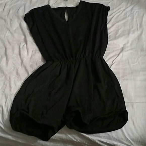 Too small. Never worn