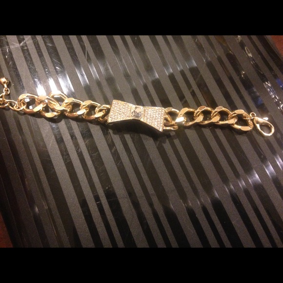 Bundle deal; ribbon chain and bracelet