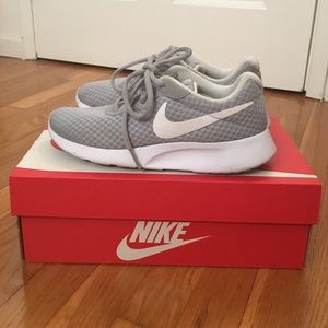 Grey Nike Tanjun