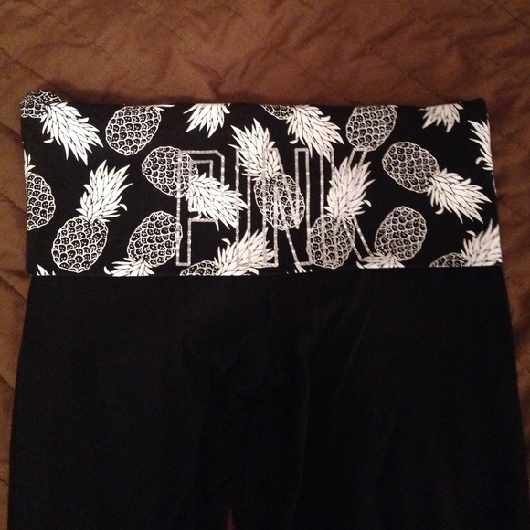 Pineapple print VS yoga legging size s