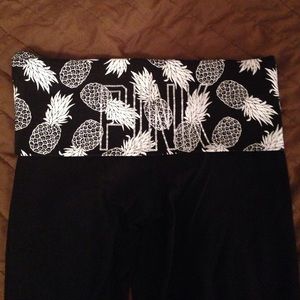 Pineapple print VS yoga legging size s