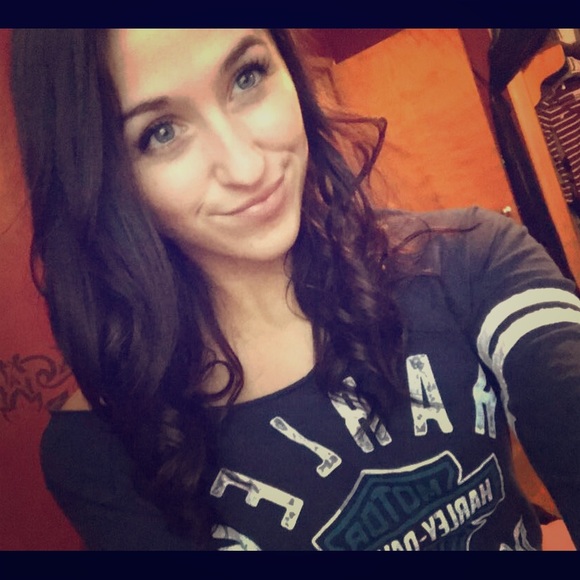 Meet your Posher :) - Picture 2 of 2