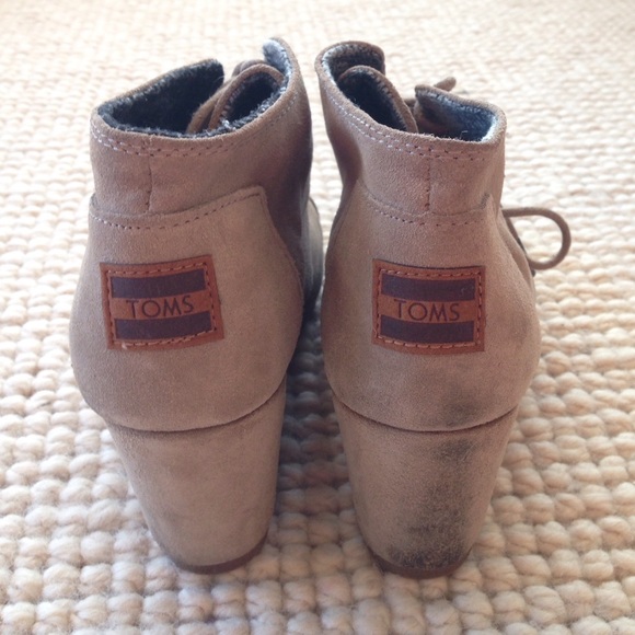 TOMS Desert Wedge Booties 7.5 - Picture 4 of 4