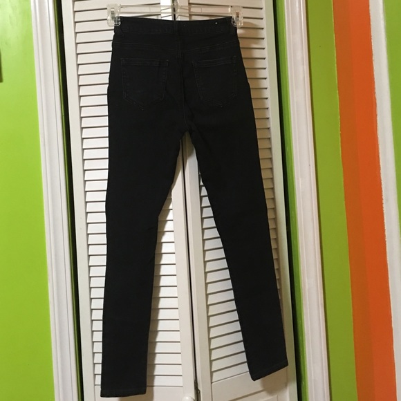 Basic black Jean - Picture 2 of 3