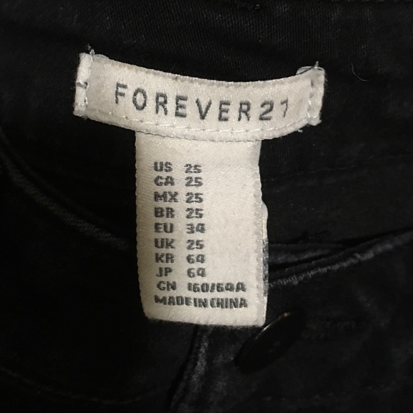 Basic black Jean - Picture 3 of 3