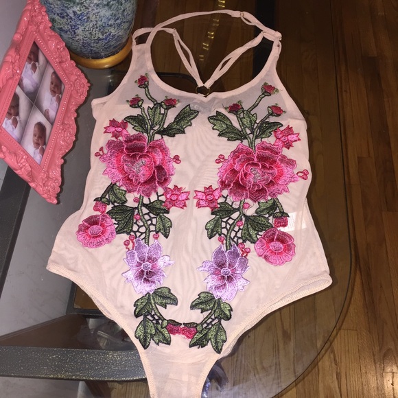 Tops - Nude sheer bodysuit