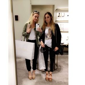 Meet your Posher, Elliana