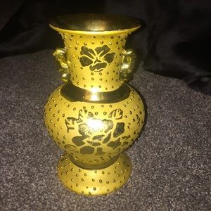 Gold vase