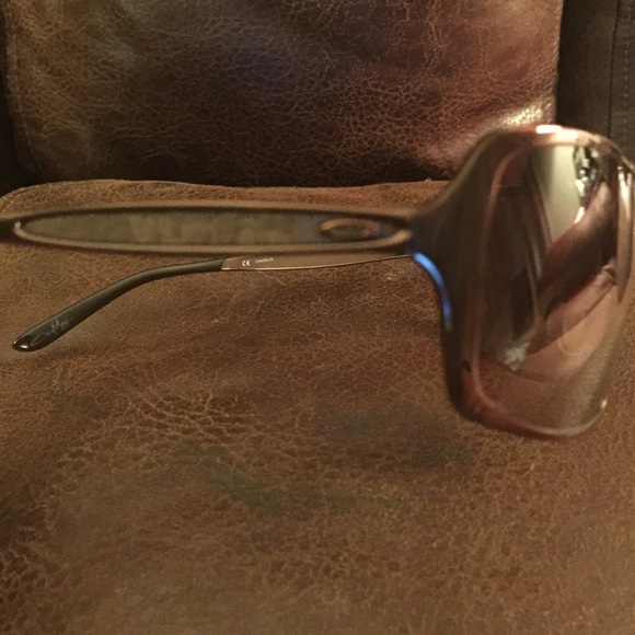 Womens Oakley Sunglasses main image 4