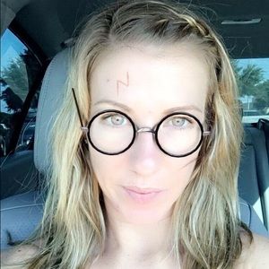 Meet your Posher, Jeni