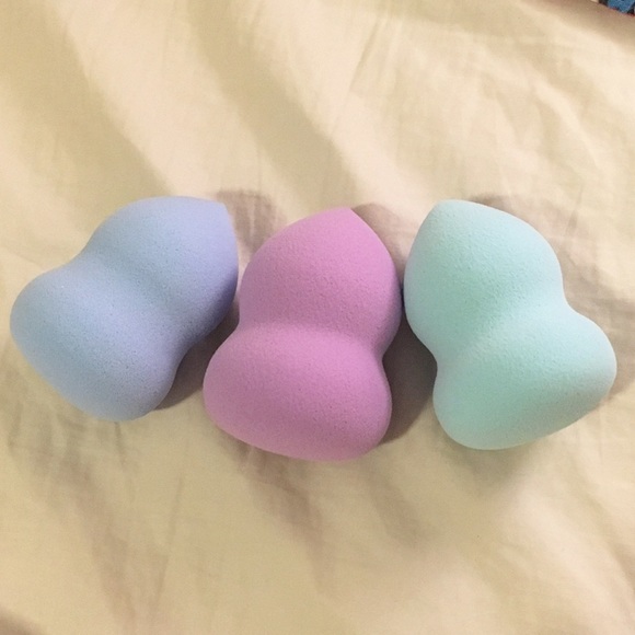 Beauty blender makeup sponge !