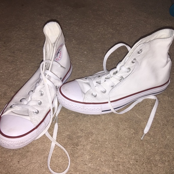 Converse size 8 Women's Size 6 men's