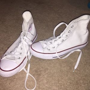 Converse size 8 Women's Size 6 men's