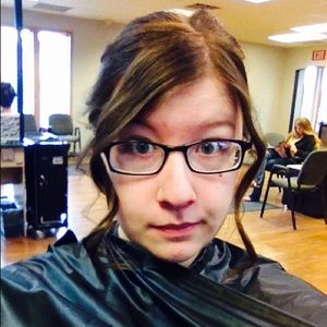 Meet your Posher, Ivy