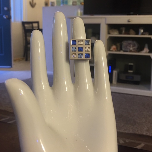 Silver Square Crystal Ring - Picture 1 of 1