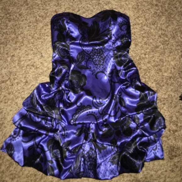 Blue ruffle with black flower dress