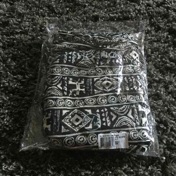Women Print Palazzo Pants - Picture 4 of 4