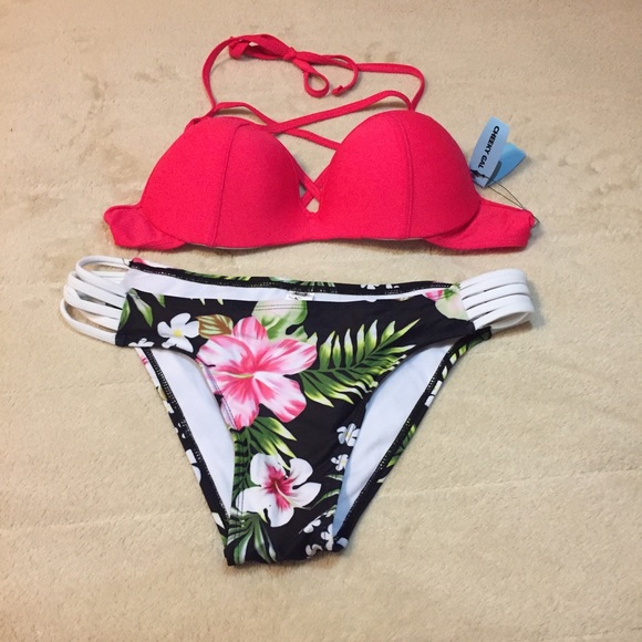 *****SOLD******NWT 2 piece Bikini sz L - Picture 1 of 3