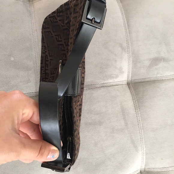 Fendi hobo purse in excellent condition