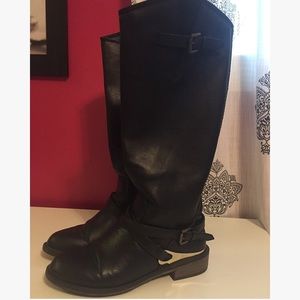Preowned/used Tall Boots