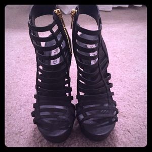 Steve Madden Xpert Wedges