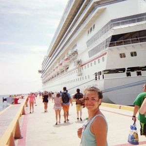 Meet your Posher, Caroline