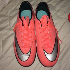 Nike indoor soccer cleats