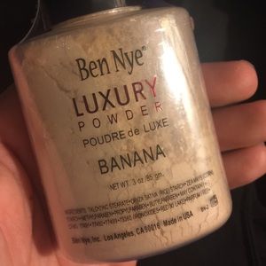 Ben Nye LUXURY P O W D E R