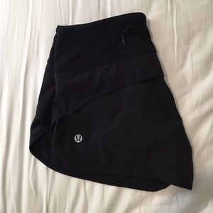 Lululemon Black Speed Shorts-Size 2