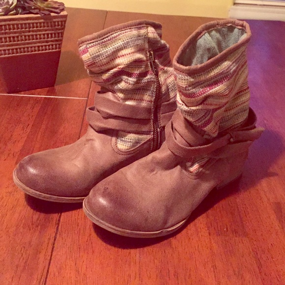 Roxy Booties