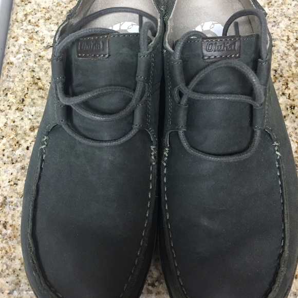 Olukai Men shoe