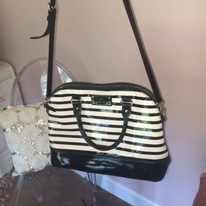 Kate Spade striped purse black and white!