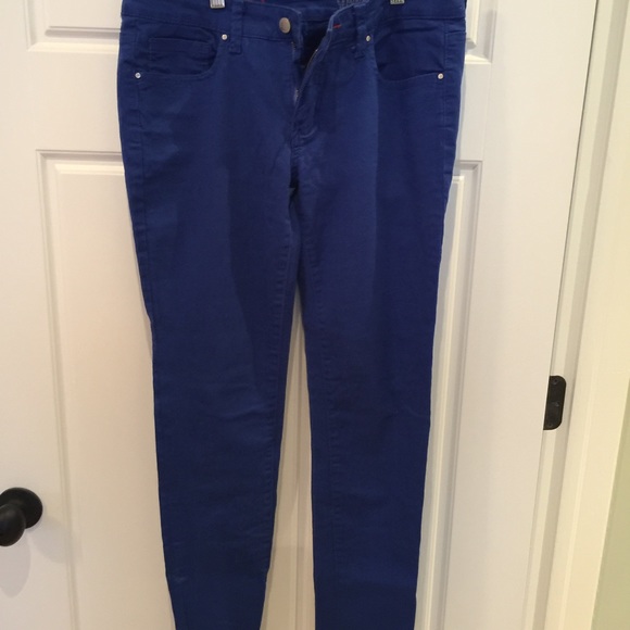 Bright royal blue skinny jeans. SZ 11 super comfy