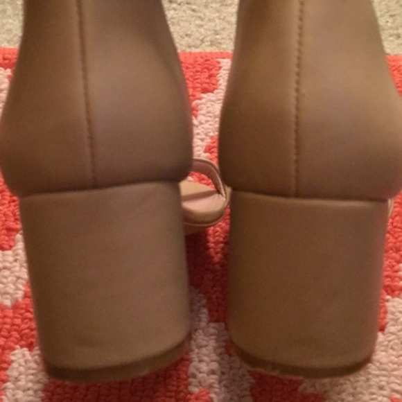 SOLD IN BUNDLE Steve Madden Irenee size 7.5 - Picture 4 of 4