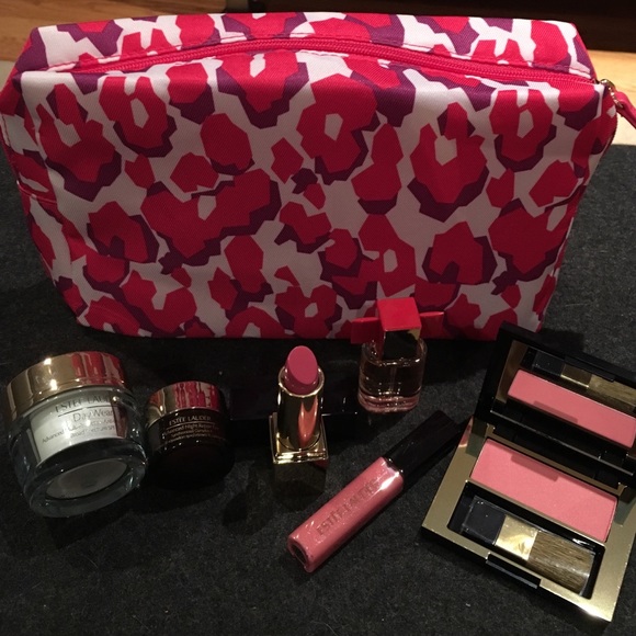Estee Lauder Other - Estée Lauder cosmetic bag with samples Estee Lauder Other - Estée Lauder cosmetic bag with samples