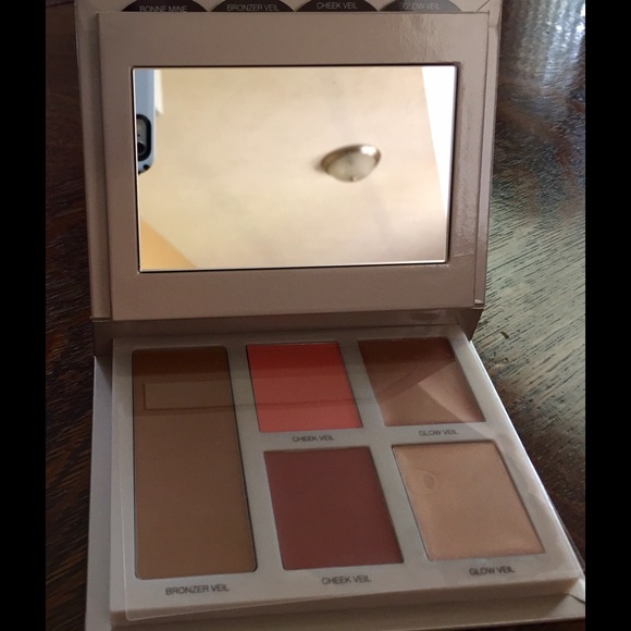 Laura Mercier Bonne Mine Palette