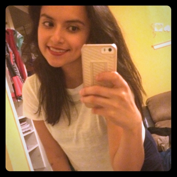 white shirt - Picture 1 of 3