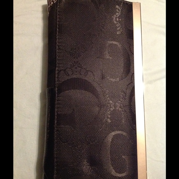 Ladies "G" initial purse - Picture 2 of 4