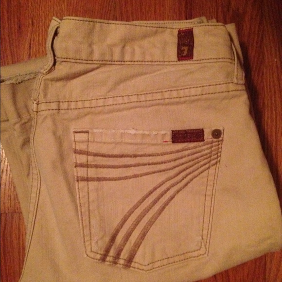 ✨ 7 For All Mankind. Khaki denim. Wide leg size 28