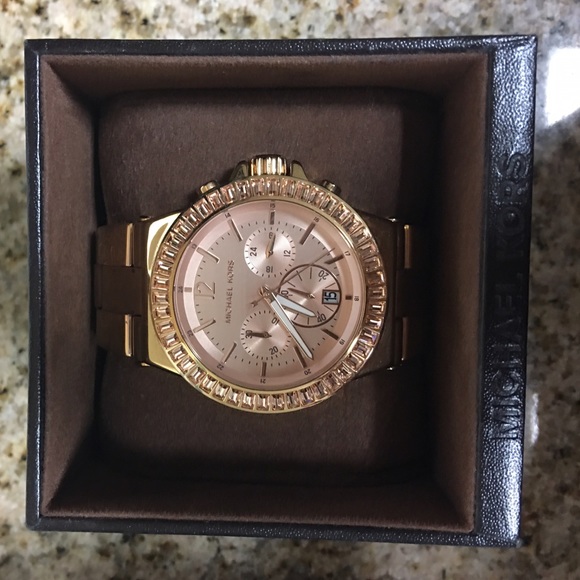 Micheal Kors rose gold watch