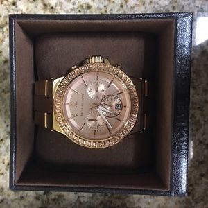 Micheal Kors rose gold watch