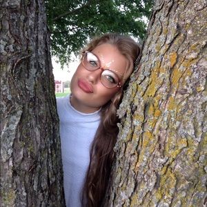 Meet your Posher, Marissa