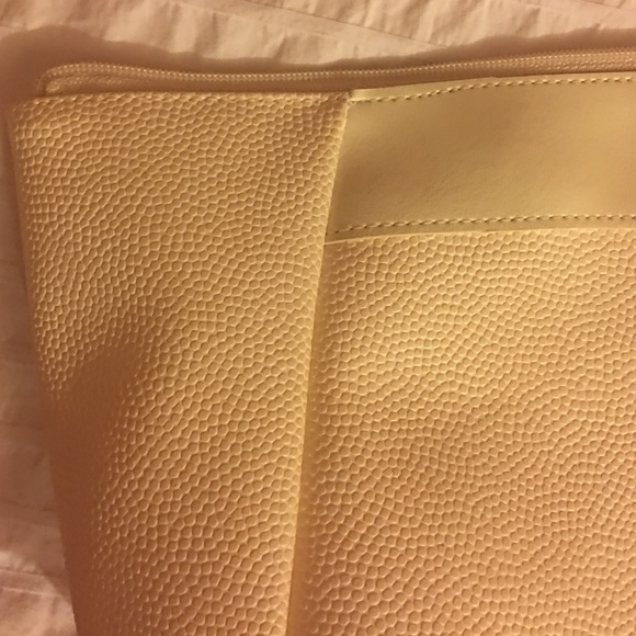 Makeup bag - Picture 3 of 4