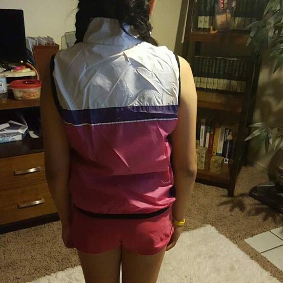 Vests - Picture 2 of 4