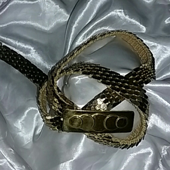 *Vintage Stretchy Gold Belly Belt*