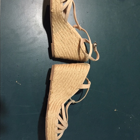 Wedge heels! - Picture 2 of 4