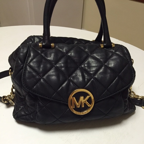 Authentic Michael Kors shoulder bag