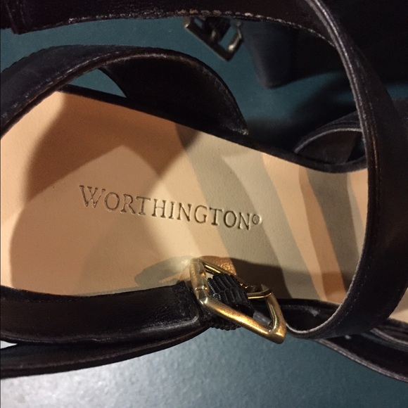 Heels! - Picture 3 of 3