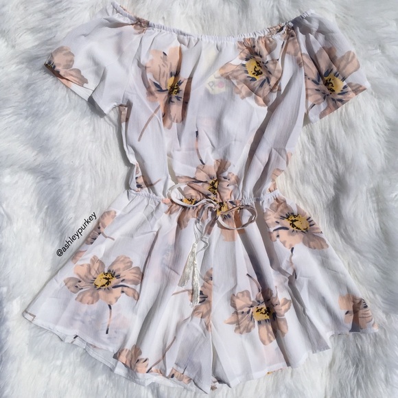 white and pink floral off the shoulder romper - Picture 3 of 4